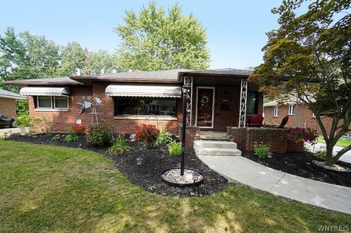 717 Shad St, North Tonawanda, NY, 14120-4135 | Card Image