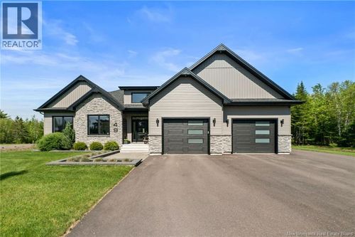 49 Chanterelle St, Greater Lakeburn, NB, E1H0L5 | Card Image