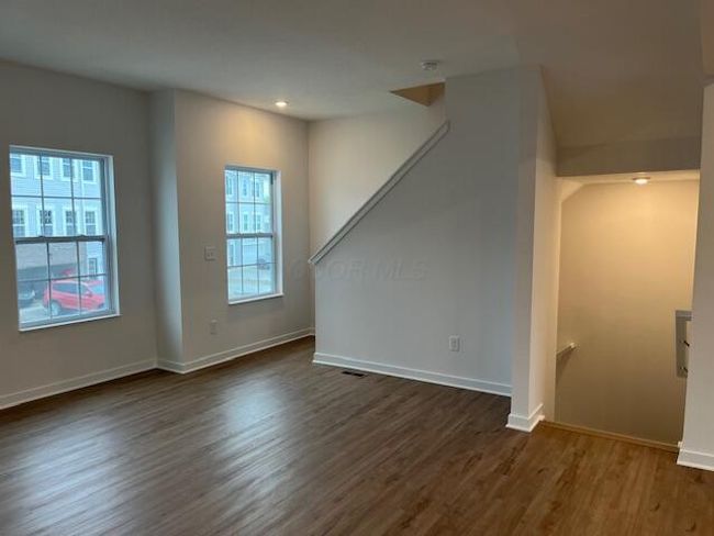 FAMILY ROOM - 17' x 15' | Image 26