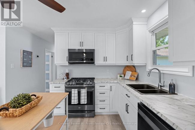 7 Andrew Cres, House other with 2 bedrooms, 1 bathrooms and 6 parking in Goderich ON | Image 13
