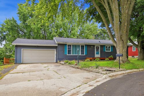 1410 Levison St, Albert Lea, MN, 56007-3570 | Card Image