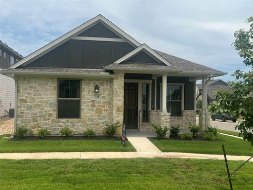 328 Orleanian Dr, Buda, TX, 78610-1088 | Card Image