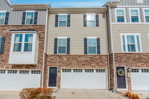 411 Lahinch Dr, Tega Cay, SC, 29708-6001 | Card Image