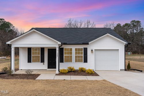 385 Dasu Dr, Clayton, NC, 27520-6331 | Card Image