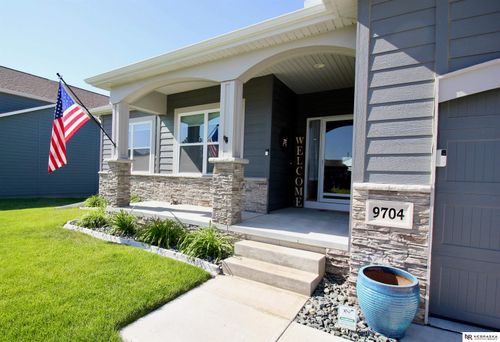 9704 Pintail Dr, Papillion, NE, 68046-4931 | Card Image