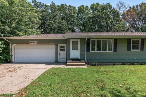 19355 University Avenue Ext Ne, East Bethel, MN, 55011-9429 | Card Image