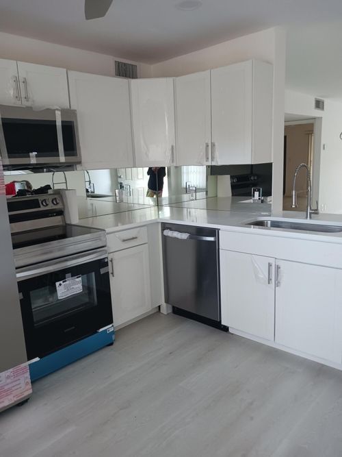 apt-f3-4702 Martinique Dr, Coconut Creek, FL, 33066-1460 | Card Image