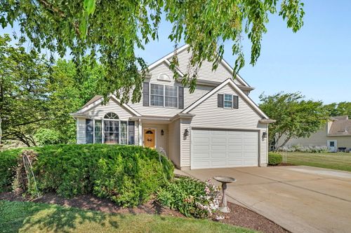 570 Logue Cir, Seneca, IL, 61360-9671 | Card Image