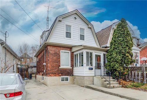 12 Baker St, Hamilton, ON, L8R1V3 | Card Image