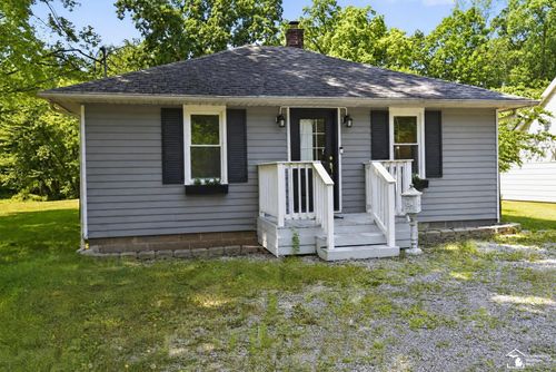 7871 Summerfield Rd, Lambertville, MI, 48144-9691 | Card Image