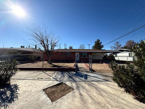 2801 Hawick Rd, El Paso, TX, 79925-5229 | Card Image