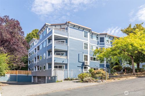 apt-102-303 13th Ave E, Seattle, WA, 98102-5860 | Card Image