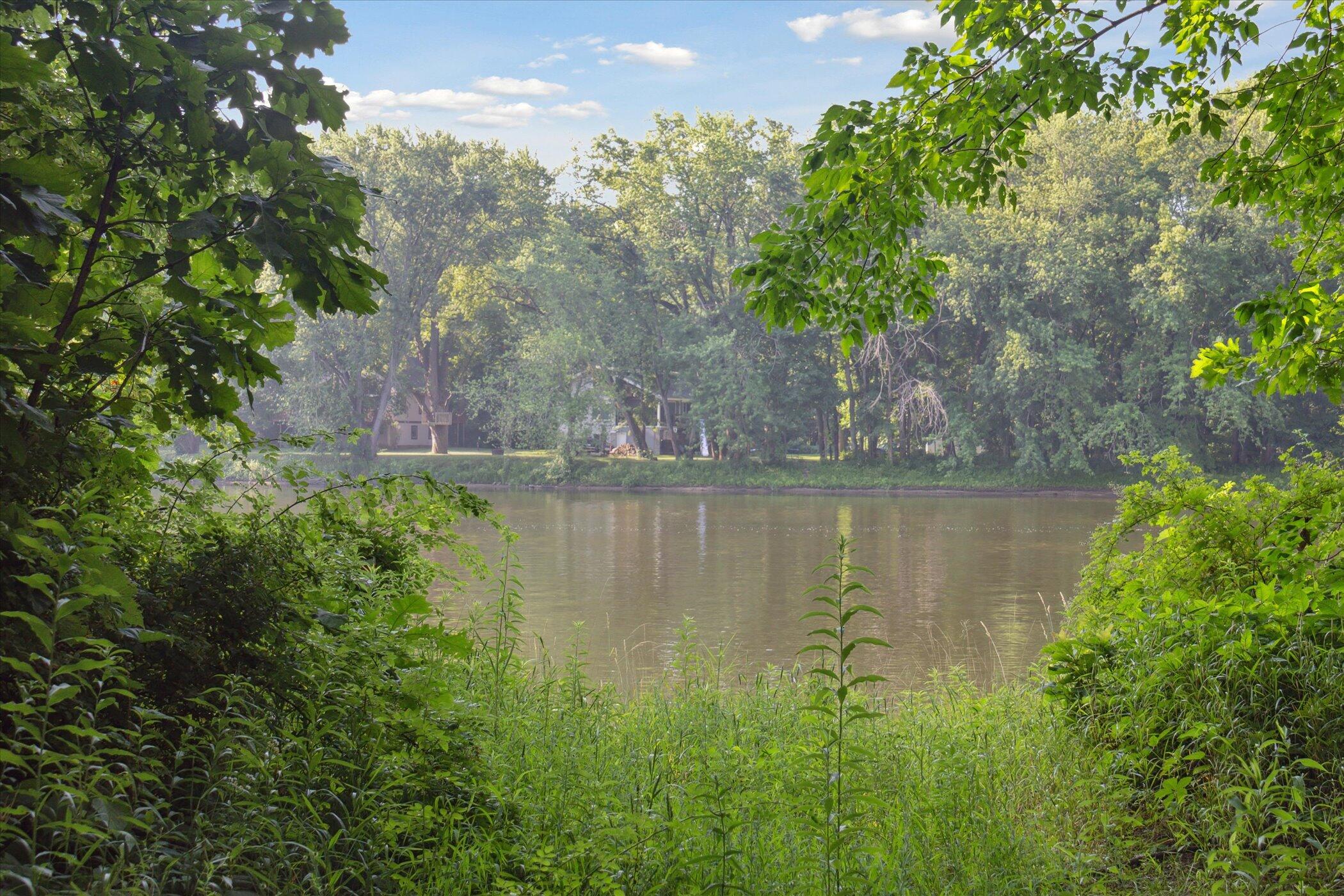 Land in Belmont