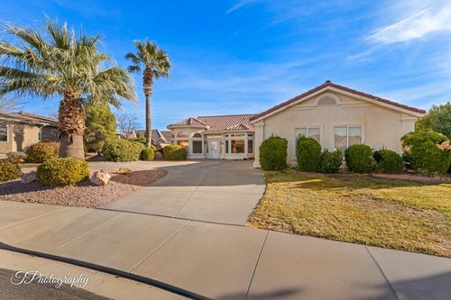 84 N Eastridge Dr, St. George, UT, 84790-1112 | Card Image
