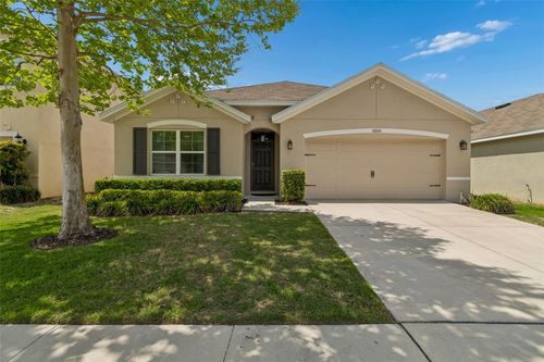 10004 Warm Stone St, THONOTOSASSA, FL, 33592-3358 | Card Image
