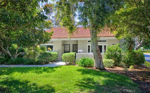 d-824 Via Alhambra, Laguna Woods, CA, 92637-4592 | Card Image