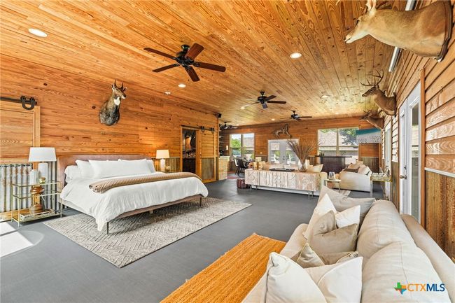 326 Red Bird Ln, House other with 4 bedrooms, 4 bathrooms and null parking in Kingsbury TX | Image 47