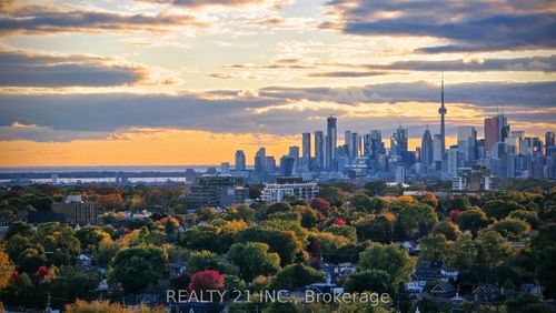 2103-5 Massey Sq, East York, ON, M4C5L6 | Card Image