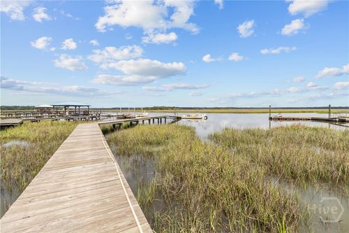 252 River Dr, Midway, GA, 31320-6526 | Card Image