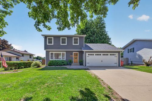 303 6th Ave Ne, Kasson, MN, 55944-1543 | Card Image