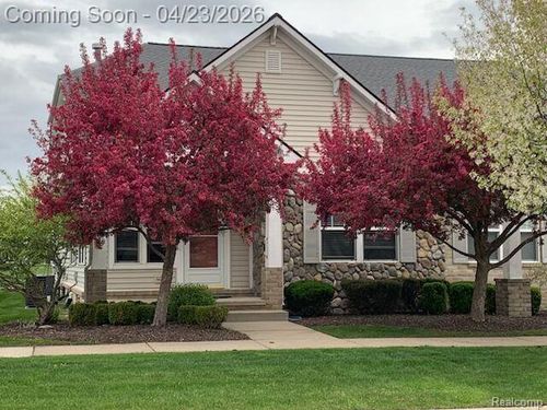 332 Brigg St, Howell, MI, 48855-6856 | Card Image