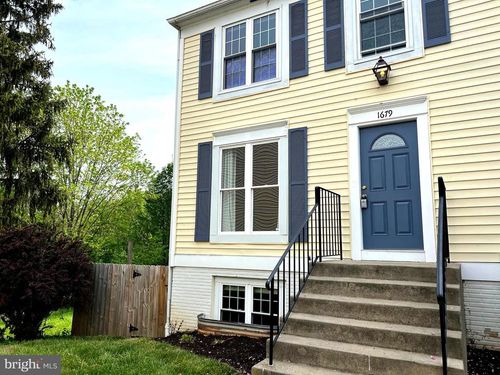 1679 Colonial Way, FREDERICK, MD, 21702-3920 | Card Image