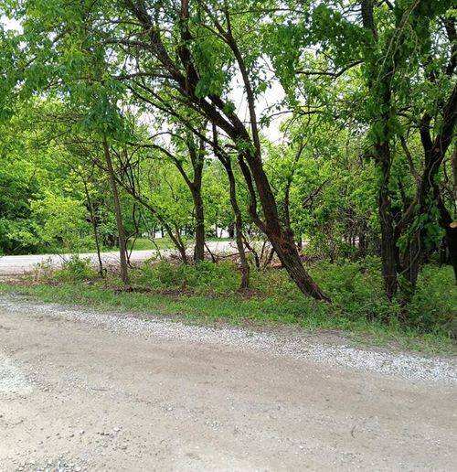 2-6 Pecan Dr, Linn Valley, KS, 66040-5496 | Card Image
