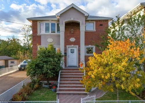 31 Massey St, Lodi, NJ, 07644-2441 | Card Image