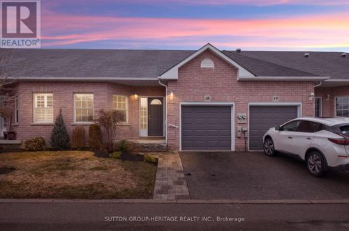 18-1111 Wilson Rd N, Oshawa, ON, L1G8C2 | Card Image