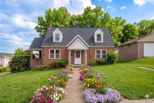 114 S 8th St, Youngwood, PA, 15697-1241 | Card Image