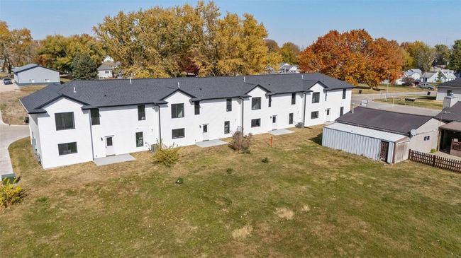 101 Alliance Dr, Condo with 3 bedrooms, 3 bathrooms and null parking in Tipton IA | Image 35