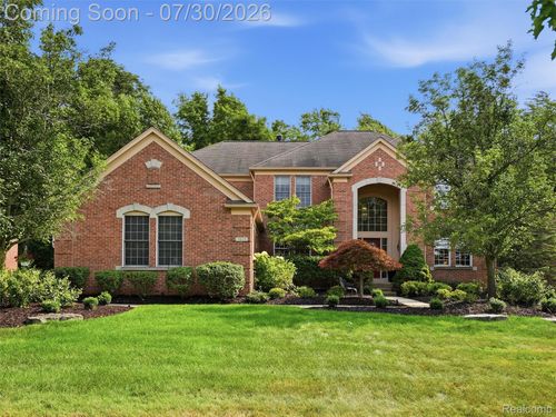 7025 Yorkshire Ct, West Bloomfield, MI, 48322-2959 | Card Image