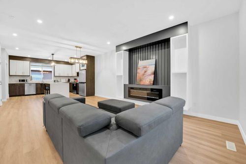 214 99 Ave Se, Calgary, AB, T2J0J1 | Card Image