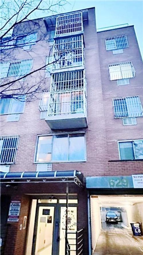 4d-629 51st St, Brooklyn, NY, 11220-2199 | Card Image