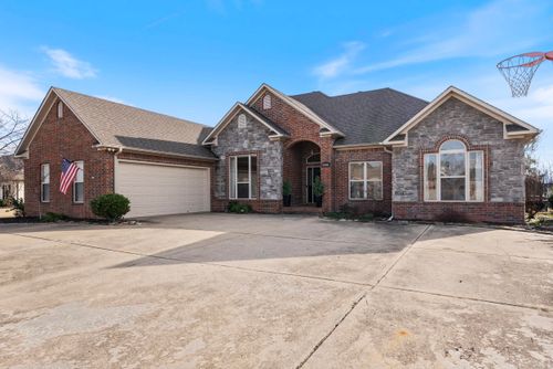 5005 Quarry Dr, Conway, AR, 72034 | Card Image