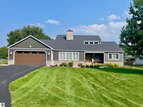 6705 W Harbor Dr, Elk Rapids, MI, 49629-9778 | Card Image