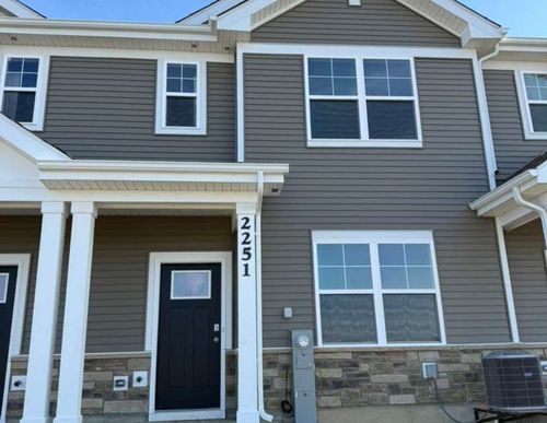 2251 Riesling Rd, Oswego, IL, 60543-6710 | Card Image