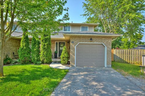 6585 Kuhn Cres, Niagara Falls, ON, L2H2H1 | Card Image