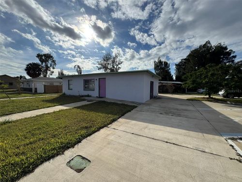 7050 48th St N, Pinellas Park, FL, 33781-4409 | Card Image
