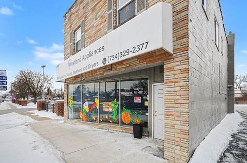 1638 S Wayne Rd, Westland, MI, 48186-5551 | Card Image