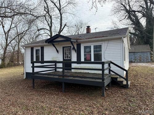 701 E Rolla Rd, Salem, MO, 65560-1564 | Card Image