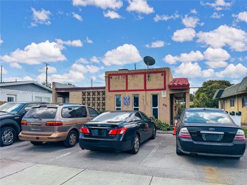635 Nw 22nd Rd, Fort Lauderdale, FL, 33311-7725 | Card Image