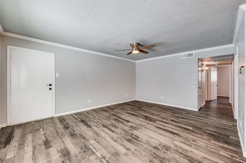 apt-141-5053 Les Chateaux Dr, Dallas, TX, 75235-8764 | Card Image
