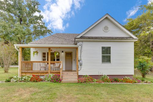 406 E 16th St, Chickamauga, GA, 30707-1532 | Card Image