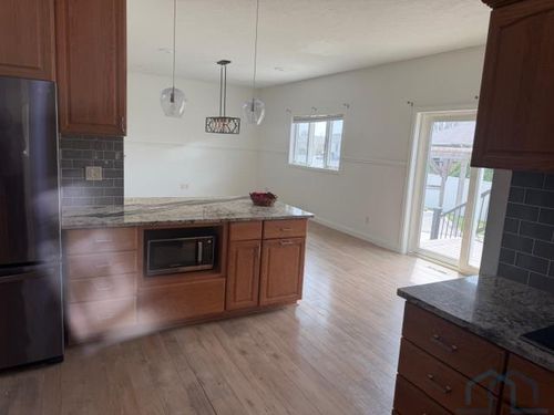 2025 Augusta Dr, Vermillion, SD, 57069-3426 | Card Image