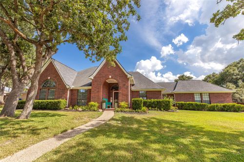 227 Briarwood Dr, Bellville, TX, 77418-3407 | Card Image