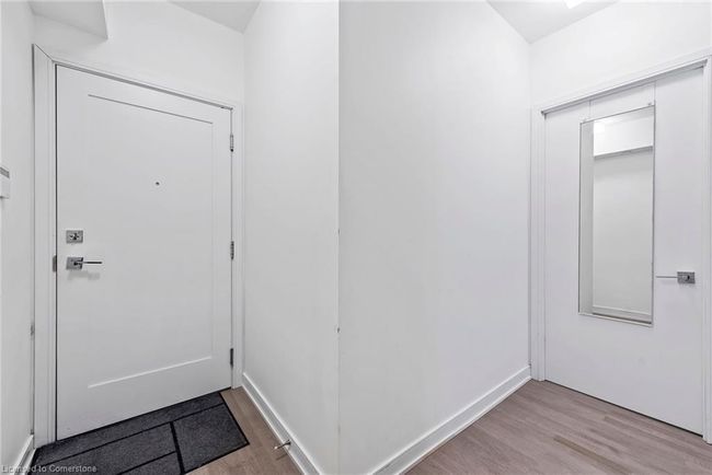 206 - 57 St Joseph St, House attached with 2 bedrooms, 1 bathrooms and null parking in Toronto ON | Image 6