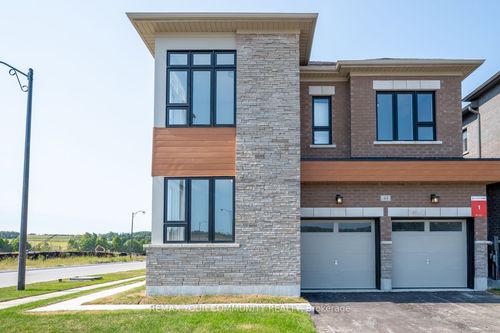 49 Periwinkle Rd, Springwater, ON, L9X1X3 | Card Image