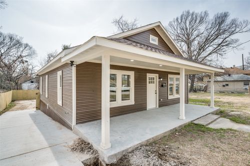 1102 Church St, Dallas, TX, 75203-2424 | Card Image