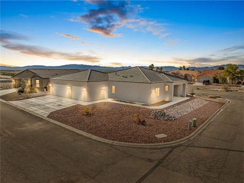 2000 E Desert Palms Dr, Fort Mohave, AZ, 86426-8803 | Card Image